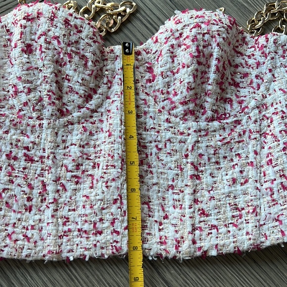 Cristi Bustier Crop Top in Off White & Raspberry
Alice + Olivia sz 8 NWOT $295 - Picture 9 of 9